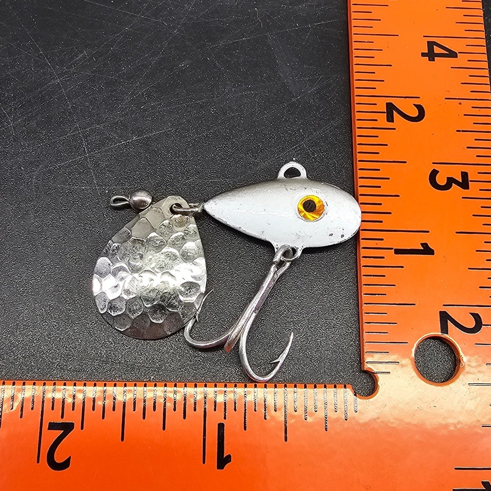 VTG Mann's Little George Tail Spinner White Hammered Silver Blade Fishing Lure